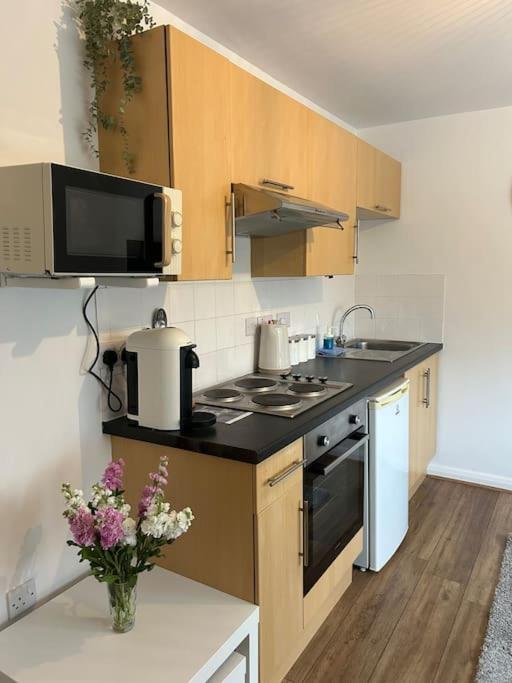 31 Canal Apartments, Canal View -Temple Meads Bristol Luaran gambar